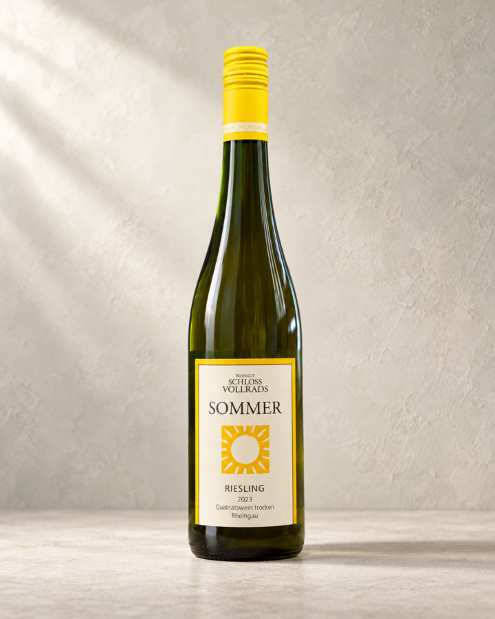 Flasche Schloss Vollrads Sommer